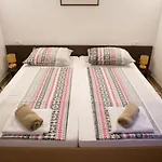 Vikendica Lohovo Casa vacanze