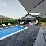 Vikendica Lohovo Casa vacanze