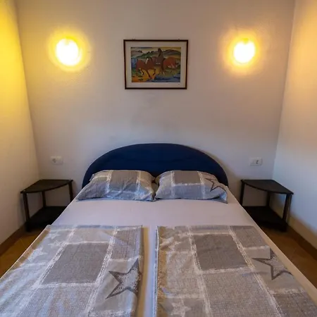 Vikendica Vikendica Lohovo