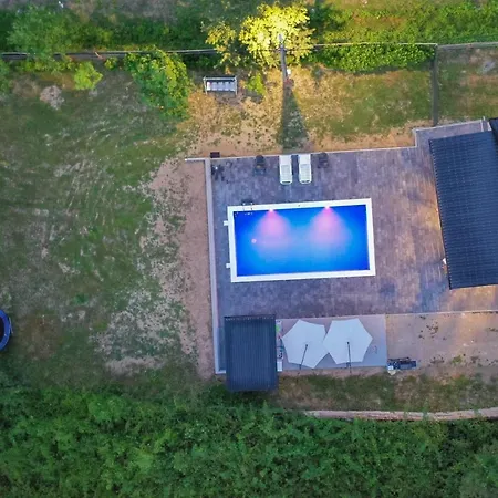 Vikendica Lohovo Holiday home *