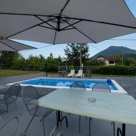 Vikendica Lohovo Holiday home Bihac