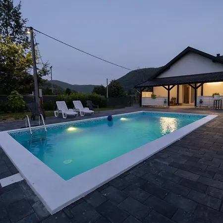 Holiday home Vikendica Lohovo Bihac